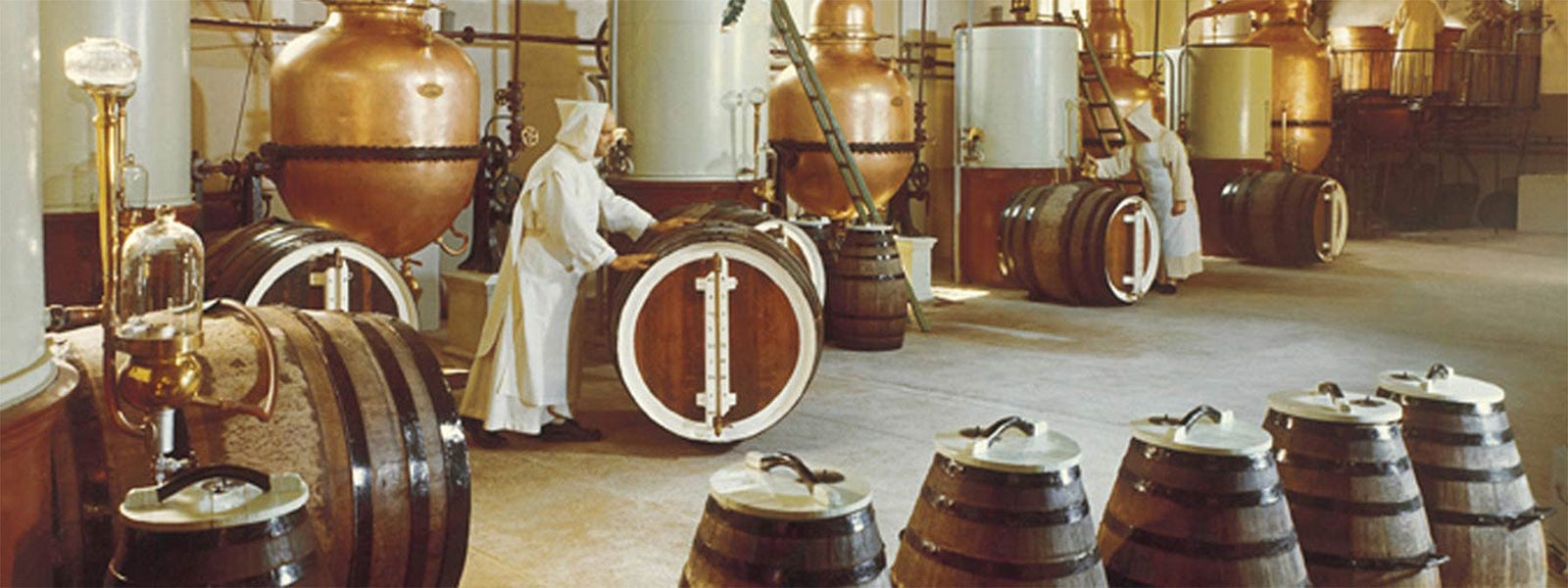 Chartreuse: il liquore alle erbe dal colore immortale