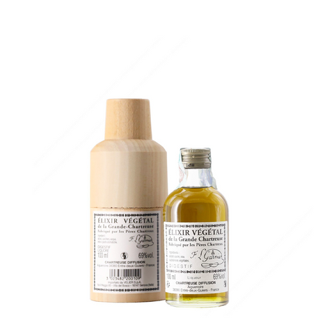 Chartreuse Elixir Vegetal Liqueur 10 cl