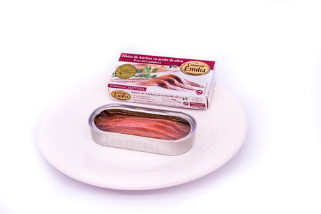 Conservas Emilia 10 Cantabrian anchovy fillets in gold series olive oil 115 g